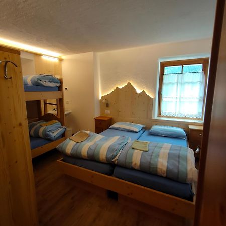 Отель Rifugio Stella Alpina Spiz Piaz Per Escursionisti Поцца-ди-Фасса Экстерьер фото