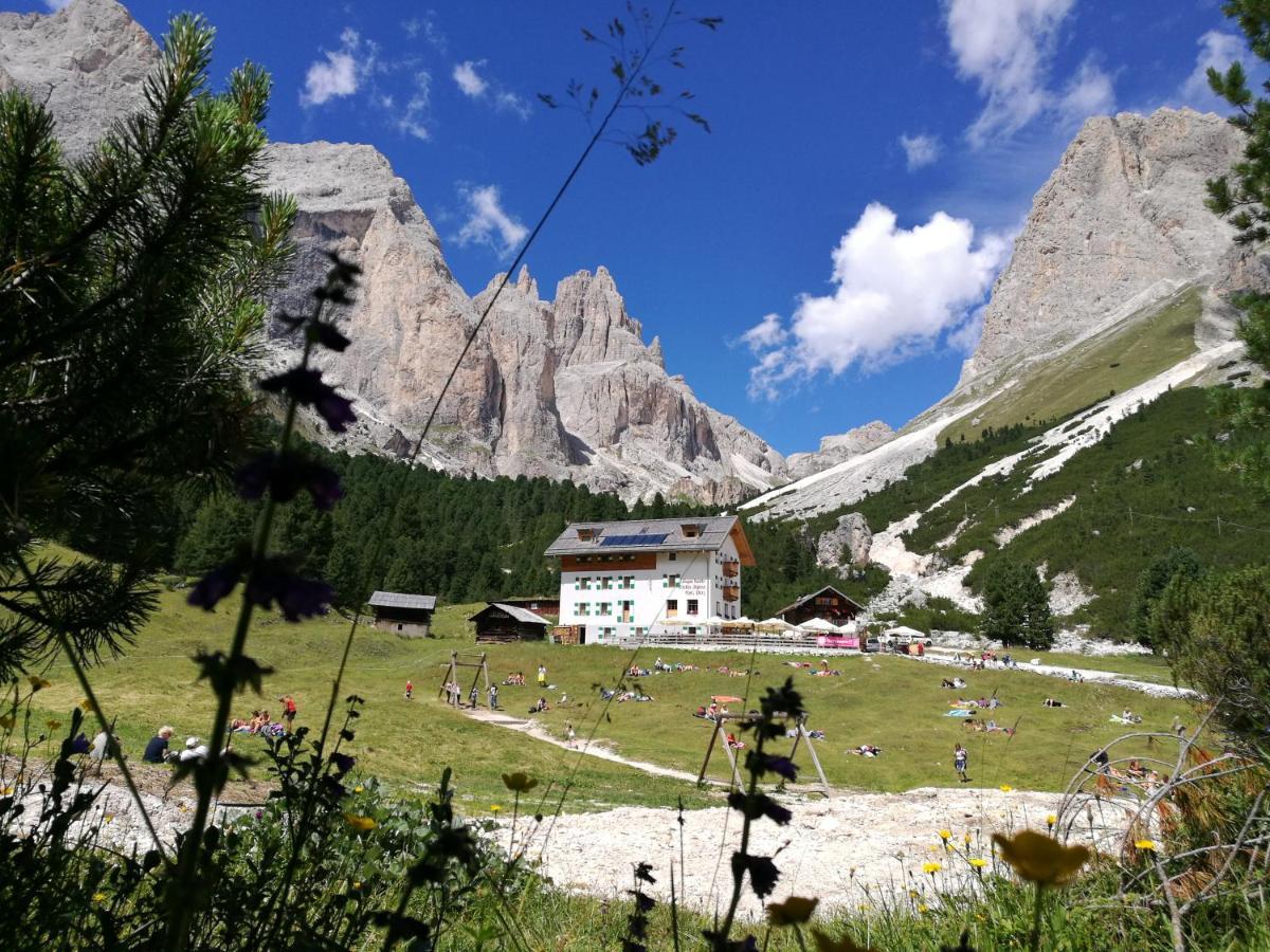 Отель Rifugio Stella Alpina Spiz Piaz Per Escursionisti Поцца-ди-Фасса Экстерьер фото