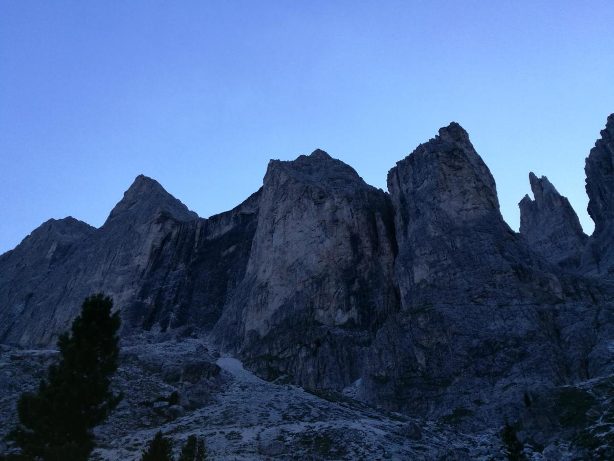 Отель Rifugio Stella Alpina Spiz Piaz Per Escursionisti Поцца-ди-Фасса Экстерьер фото