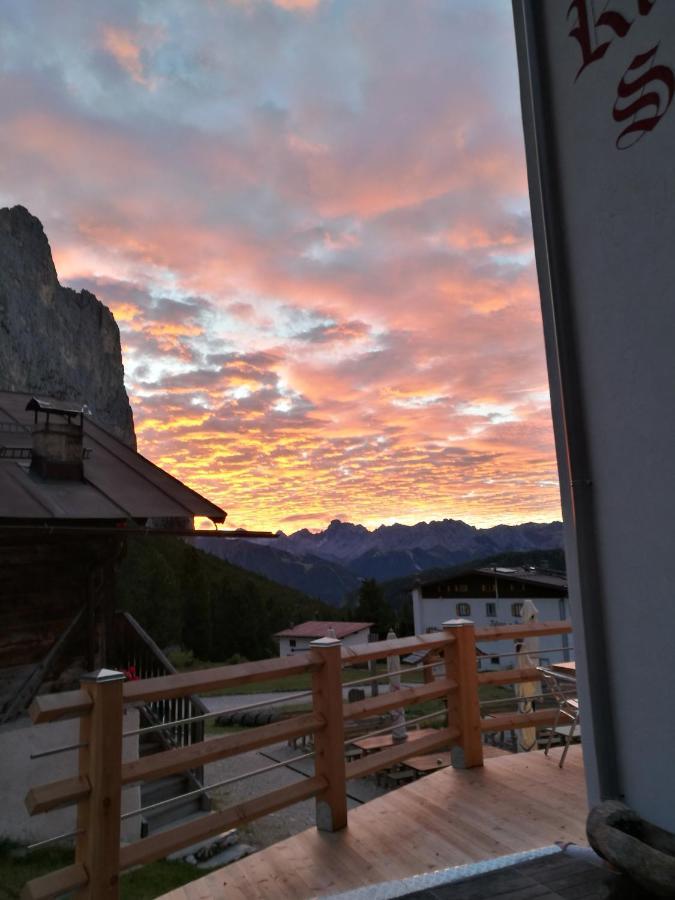 Отель Rifugio Stella Alpina Spiz Piaz Per Escursionisti Поцца-ди-Фасса Экстерьер фото